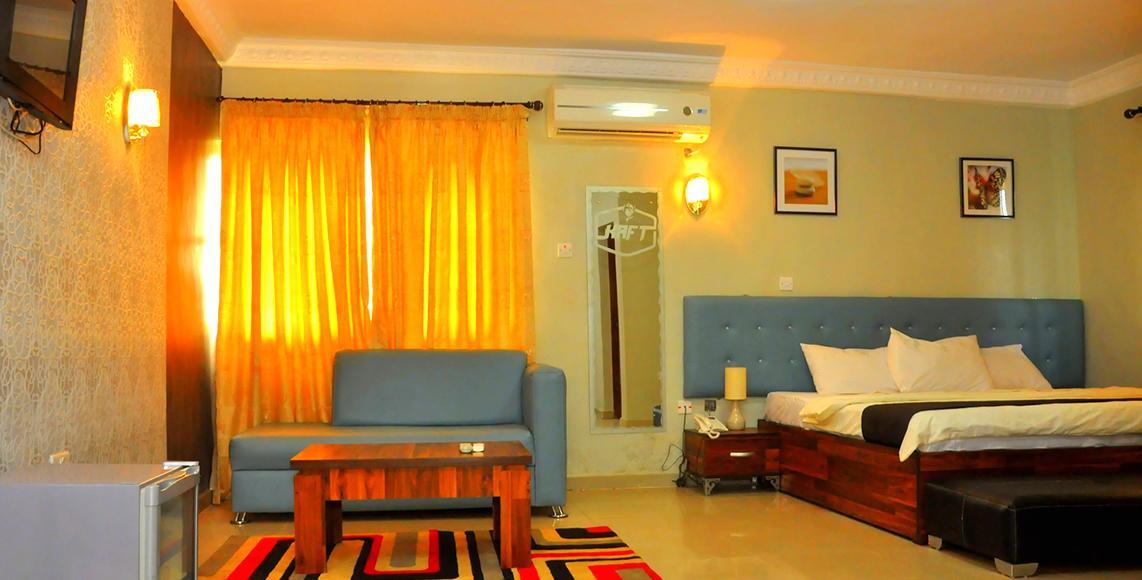 Royal Kaft Hotel Ikorodu Esterno foto